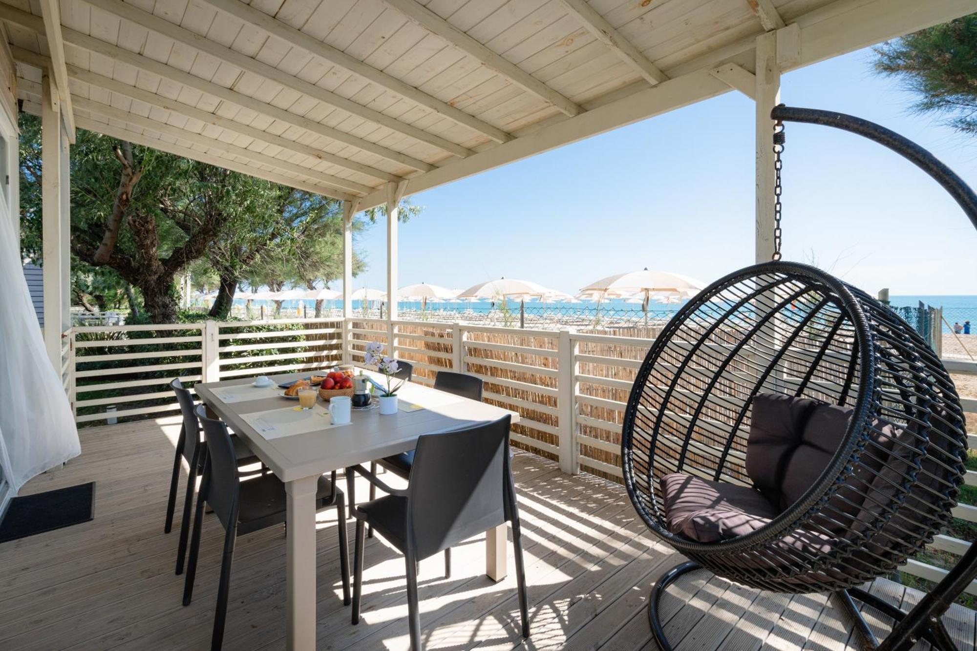Club Del Sole La Risacca Family Collection Otel Porto SantʼElpidio Dış mekan fotoğraf